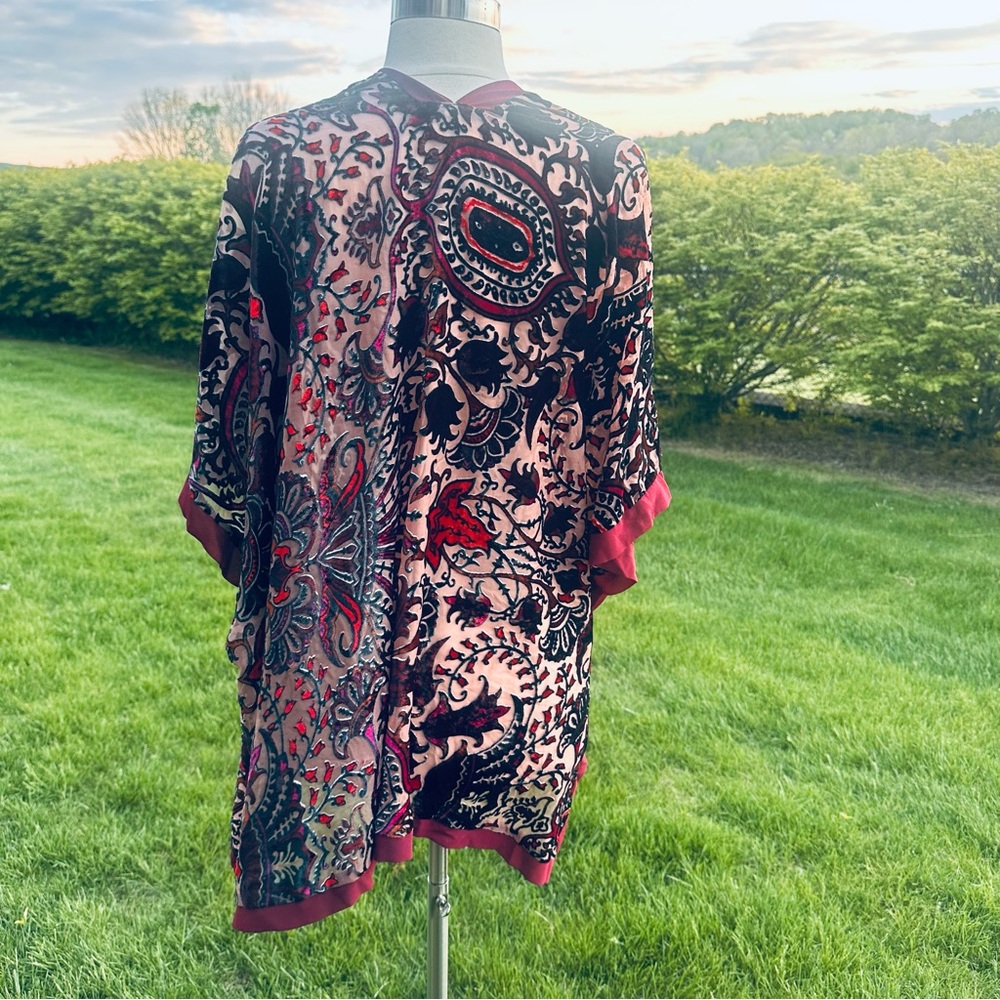 Soft Surroundings Velvet Wine Paisley Topper Kimono - Picture 10 of 16